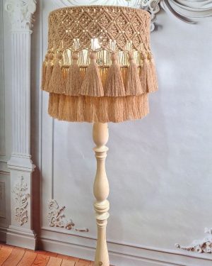 آباژور کنارسالنی مکرومه